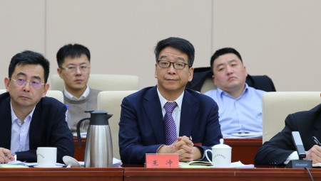 1月14日，集团党委书记王冲参加天津市十八届人大三次会议并在武清区代表团审议中发言